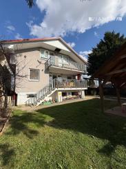 IBA U NÁS! Na predaj veľký rodinný dom v Ružinove-Mokráň  Záhon