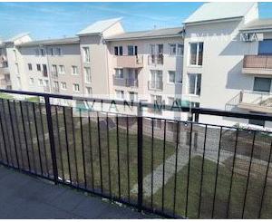 IBA U NÁS! Exkluzívne ponúkame 1-izb. byt s parkovaním, Slovenský Grob