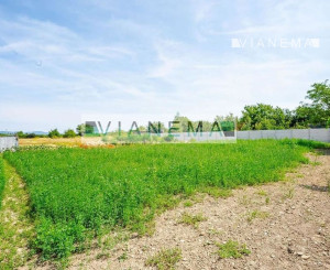 IBA U NÁS! Ponúkame stavebný pozemok, Slovenský Grob