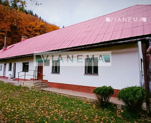 REZERVOVANÝ Exkluzívne ponúkame víkendový dom  Zubák