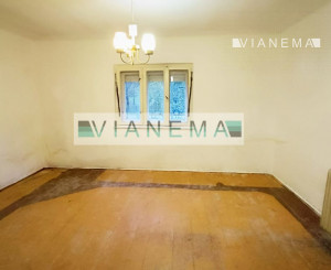 REZERVOVANÝ Exkluzívne ponúkame víkendový dom  Zubák