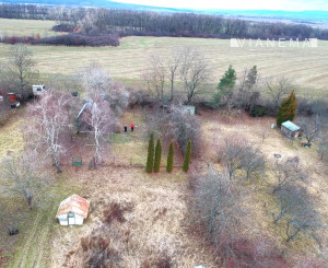 IBA U NÁS! Predaj pozemku v záhradkárskej oblasti Sečovce