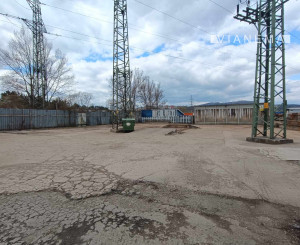 Parkovanie a skladovanie na prenájom 200 m² - Žilina