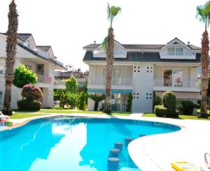 IBA U NÁS! Na predaj 4i mezon. apart.v centre Kemeri, 130m2