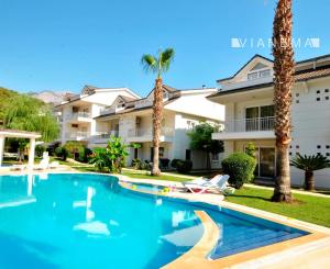 IBA U NÁS! Na predaj 4i mezon. apart.v centre Kemeri, 130m2