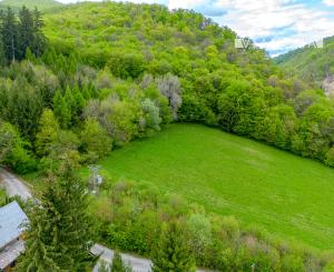 IBA U NÁS! Pozemok na stavbu chaty s výhľadom nad Belušou