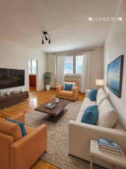 IBA U NÁS! Znížená cena! 3 izbový byt s loggiou, Rožňava