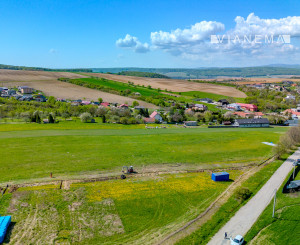 PREDANÉ! IBA U NÁS! Pozemok pre RD v obci Chrastné