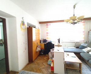 Na prenájom priestranný 2 - izbový byt Murgašova ulica KNM