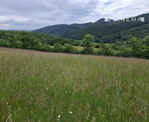 IBA U NÁS! Pozemok s luxusným výhľadom - Zemianske Podhradie