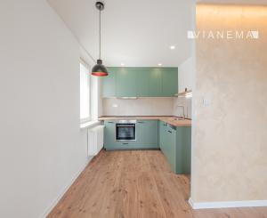 REZERVOVANÝ! 3-izb byt po kompletnej rekonštrukcii v Medzeve