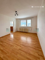 IBA U NÁS! 3 izbový byt, loggia, Juh,  Edelényska, Rožňava