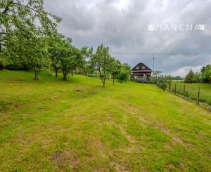 IBA U NÁS! Stavebný pozemok v obci Čierne pri Čadci - 640m²