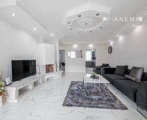 IBA U NÁS! Na predaj poschodový rodinný dom, Michalovce