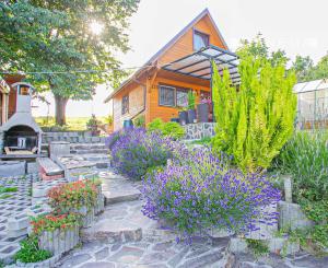 Rekreačná chata s nádherným výhľadom - Lednické Rovne,Púchov