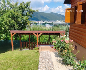 NA PREDAJ krásna chatka v Považskej Bystrici, časť Kalsové