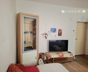 IBA U NÁS! Dom s väčšou záhradou a výhľadom - Dubnica n./V.