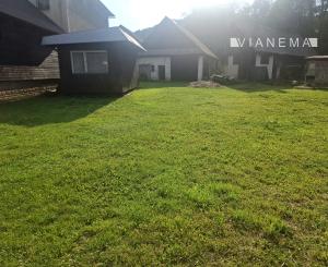 NA PREDAJ Stavebný pozemok so stodolou na kraji obce Čičmany