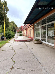 NA PREDAJ! Budova v Trebišove pripravená na rekonštrukciu