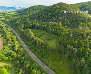IBA U NÁS! Pozemok 1,8 ha pod lesom-Púchov-Vieska-Bezdedov