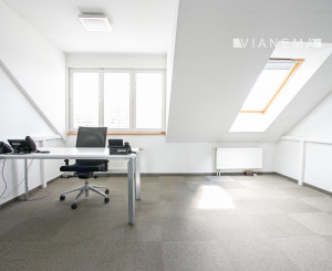 IBA U NÁS! Na prenájom štýlová kancelária - Žilina – 47 m2