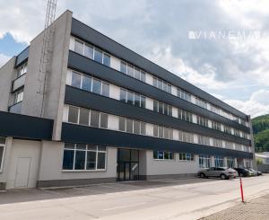 IBA U NÁS!Na prenájom 3-podlažná budova v Považskej Bystrici