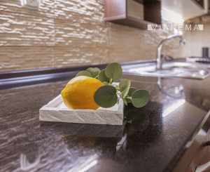 REZERVOVANÝ! Na predaj zariadený 3-izbový byt, BA-Karlova Ves