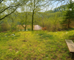 Stavebný pozemok pod lesom na predaj - Haluzice pri N.Meste