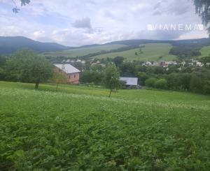 IBA U NÁS! Stavebný pozemok pri lese nad Dolnou Marikovou