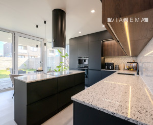 IBA U NÁS!Na predaj 4i rodinný dom, 588m2, Trenčianská Turná