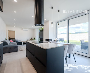 IBA U NÁS!Na predaj 4i rodinný dom, 588m2, Trenčianská Turná