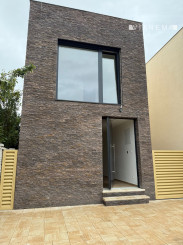 NA PREDAJ! Rodinný dom, pri Vajnorskom jazere