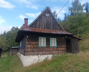 NA PREDAJ! Romantická drevenica s výhľadmi-Dlhá nad Kysucou