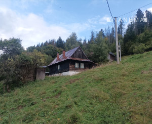 NA PREDAJ! Romantická drevenica s výhľadmi-Dlhá nad Kysucou