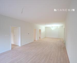 IBA U NÁS! Byt ako dom, 4 izby terasa a pozemok 450m2