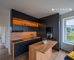 IBA U NÁS! Na predaj 3i štýlový byt v centre Čadce, 202m2