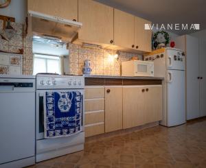 IBA U NÁS! Na predaj rodinný dom so záhradou, Svätý Jur