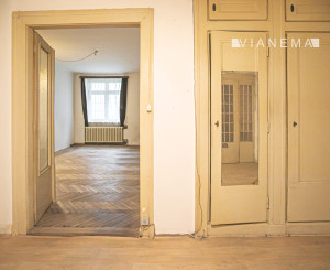 IBA U NÁS! Staromestský 2i byt v pôv. stave,83 m², Holubyho.