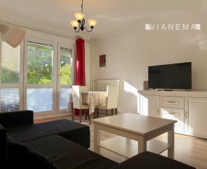 IBA U NÁS! Na prenájom 2,5 izbový byt, balkón, Račianska-BA