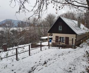 IBA U NÁS! Chalupa v prírode pod lesom - Kvašov,okres Púchov