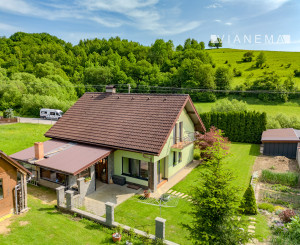 IBA U NÁS! Na predaj štýlový 5 - izbový rodinný dom - Horný Vadičov, okres Kysucké Nové Mesto