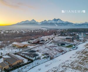 IBA U NÁS! Slnečný stavebný pozemok vo Veľkej Lomnici