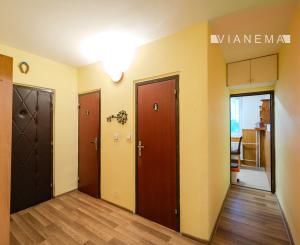 IBA U NÁS! Na predaj 2i byt Trenčín, Juh- Halalovka