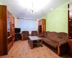 IBA U NÁS! Na predaj 2i byt Trenčín, Juh- Halalovka