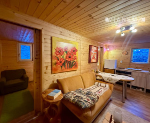 NA PREDAJ! Lukratívny pozemok s chatou v Myslave