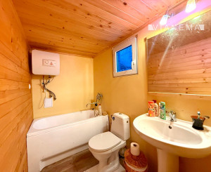 NA PREDAJ! Lukratívny pozemok s chatou v Myslave