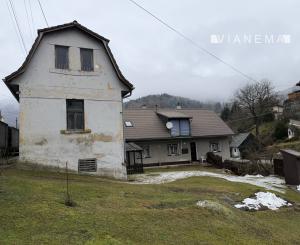 NA PREDAJ! Dom s výhľadmi na Strážovské vrchy-Košecké Rovné