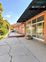 NA PREDAJ! Budova v Trebišove pripravená na rekonštrukciu