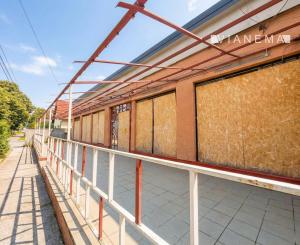 NA PREDAJ! Budova v Trebišove pripravená na rekonštrukciu