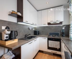 IBA U NÁS! Na predaj 2i byt po kompl.rekonš.51m2, Kežmarok